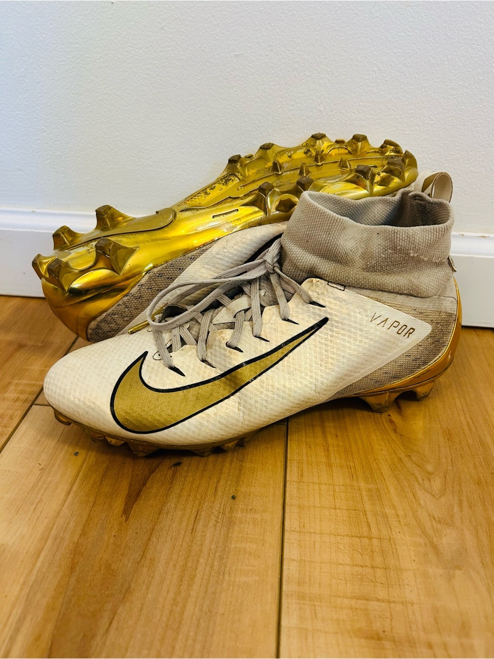Nike Vapor Untouchable Pro 3 RARE White Gold Football Cleats